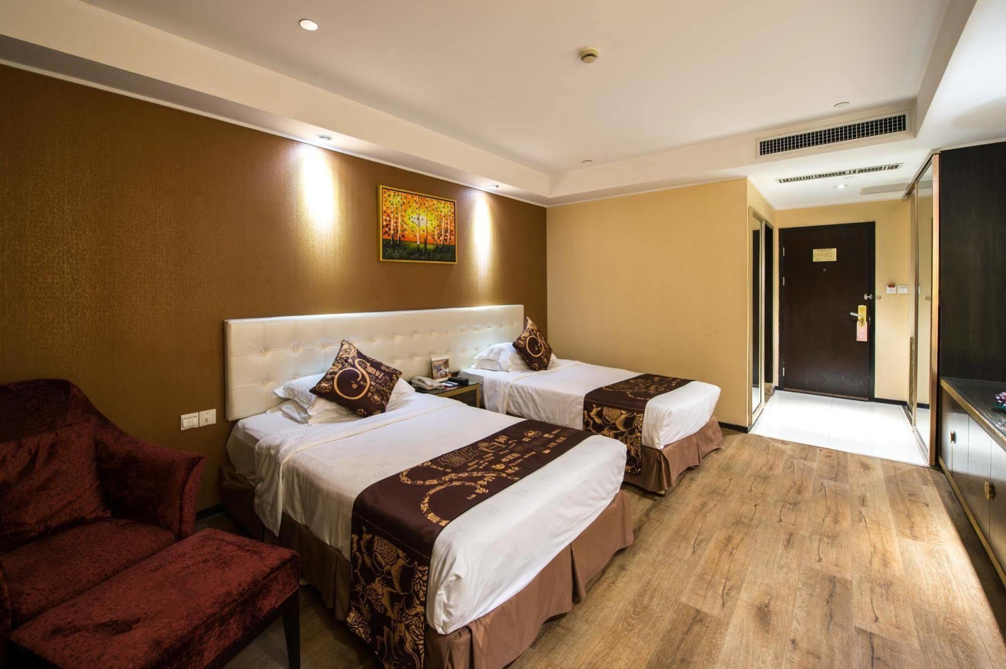 Kingtown Hotel Hongmei Shanghai Eksteriør bilde
